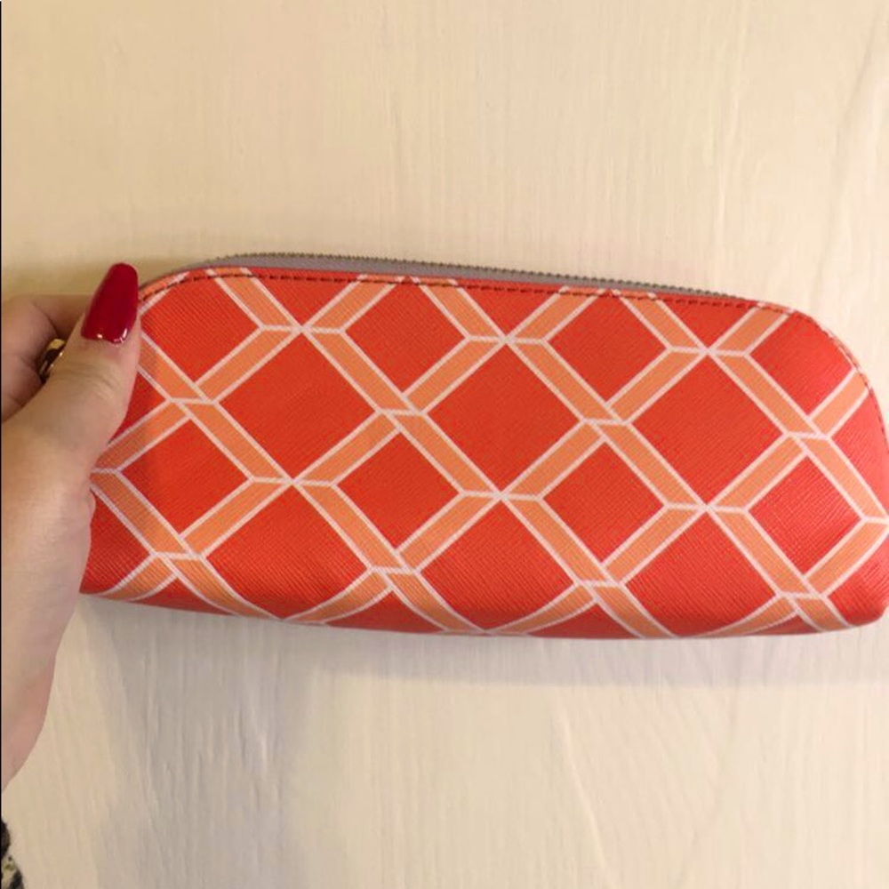 Anthropologie make up bag